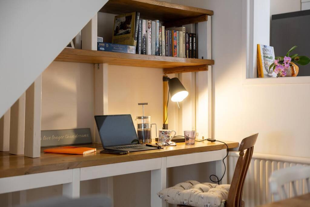 Pure B - Welcoming Bath City 3 Bed House Free Parking & Wifi المظهر الخارجي الصورة