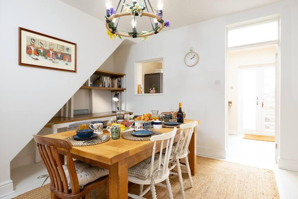 Pure B - Welcoming Bath City 3 Bed House Free Parking & Wifi المظهر الخارجي الصورة